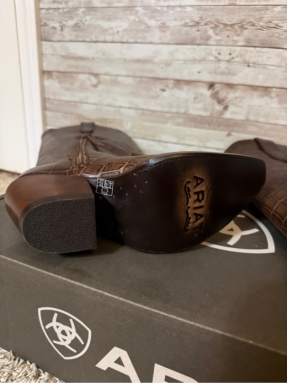 Ariat Luxe Espresso Croc Casanova Boots - Size 6 - New - Picture 8 of 11